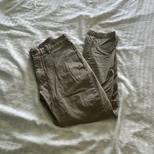 Men’s Khaki Pants